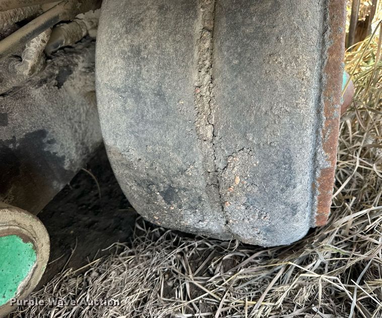 image for item NS9232 1989 Barber Greene 220B paver