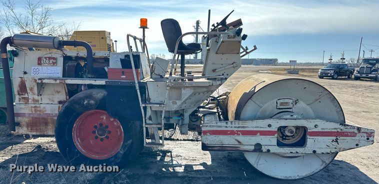 image for item NS9233 Rex SP910 single drum vibratory roller