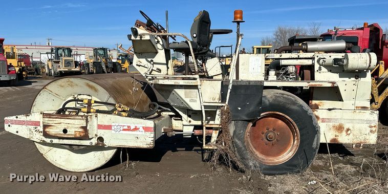 image for item NS9233 Rex SP910 single drum vibratory roller