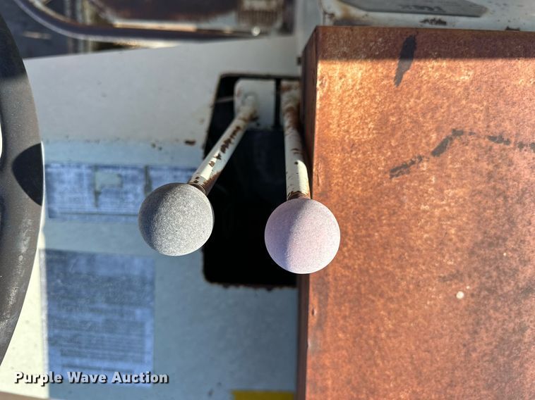 image for item NS9233 Rex SP910 single drum vibratory roller