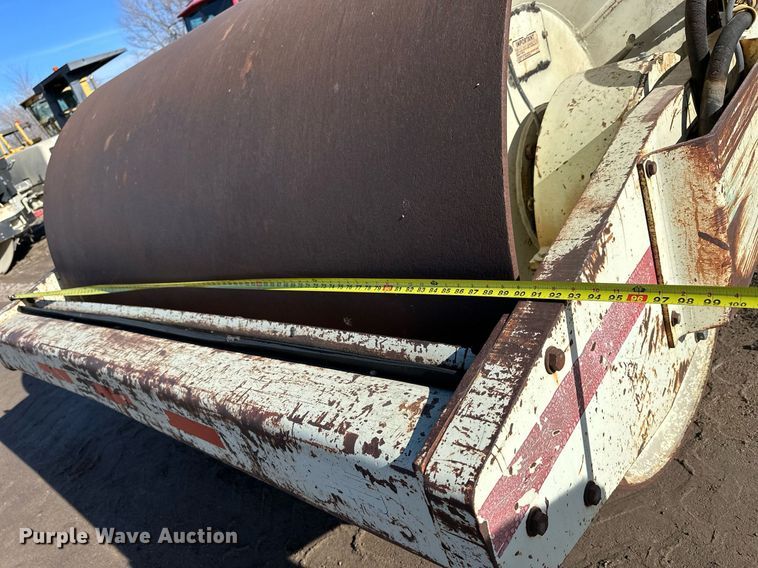 image for item NS9233 Rex SP910 single drum vibratory roller