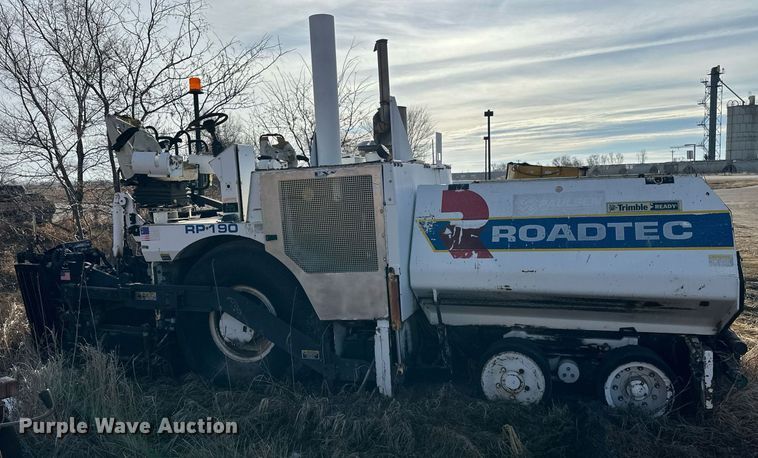 image for item NS9234 2006 Roadtec RP190 paver