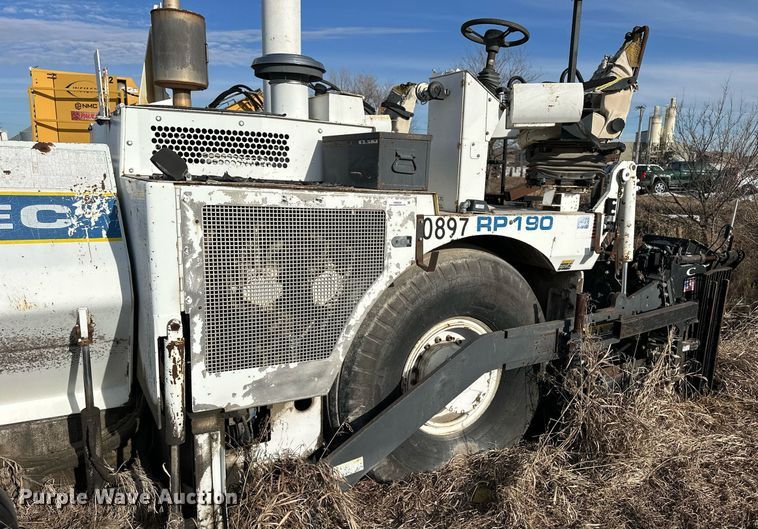 image for item NS9234 2006 Roadtec RP190 paver