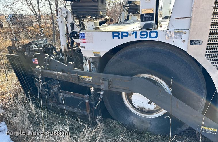 image for item NS9234 2006 Roadtec RP190 paver