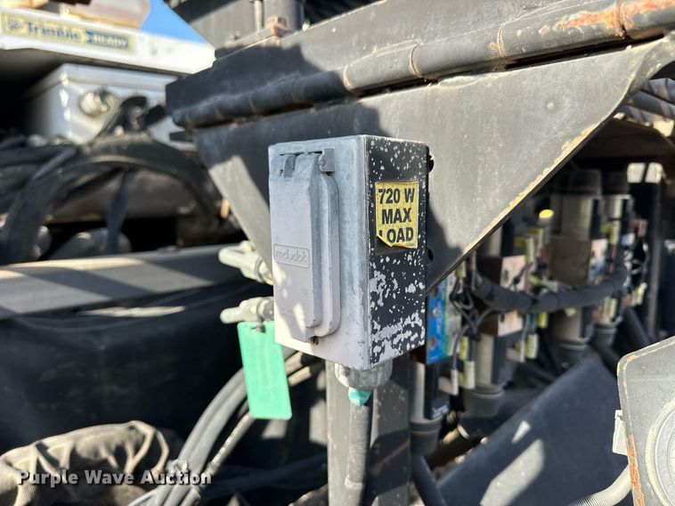 image for item NS9234 2006 Roadtec RP190 paver