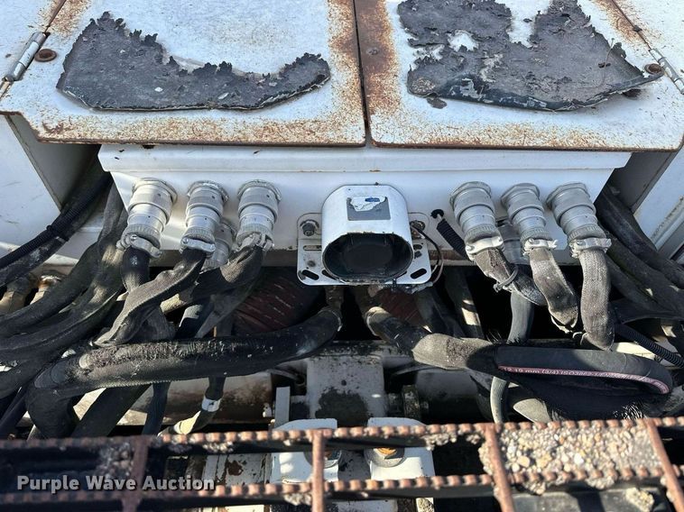 image for item NS9234 2006 Roadtec RP190 paver