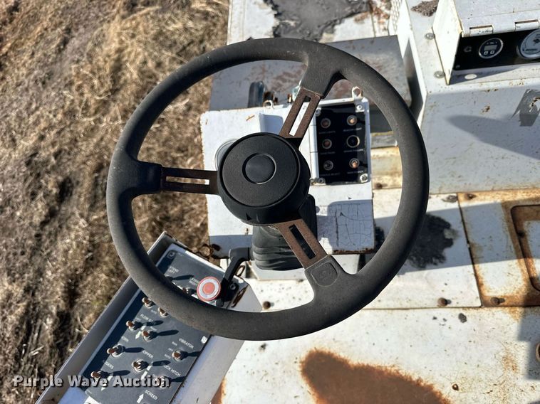 image for item NS9234 2006 Roadtec RP190 paver