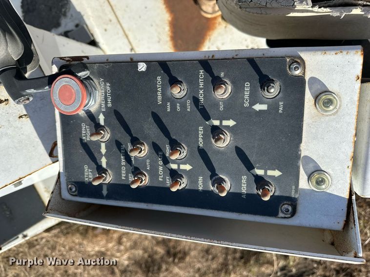 image for item NS9234 2006 Roadtec RP190 paver