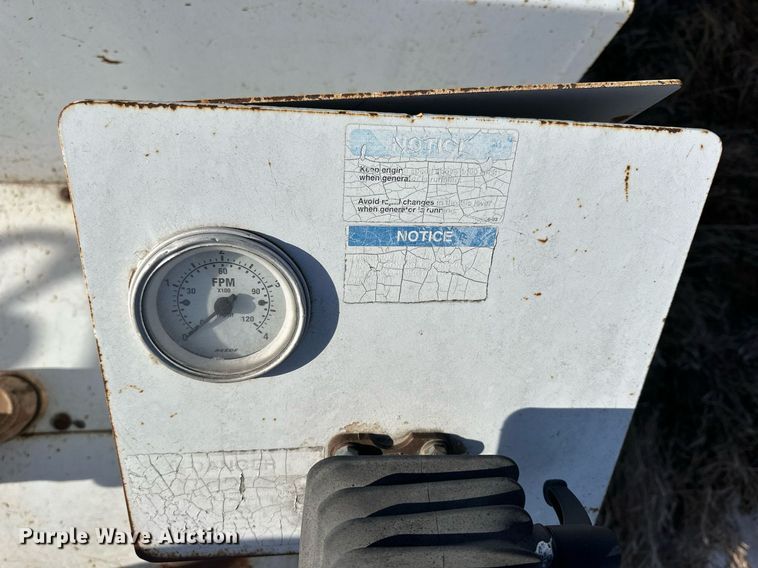 image for item NS9234 2006 Roadtec RP190 paver