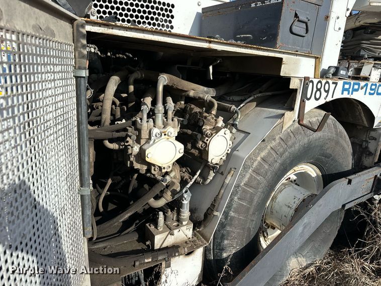 image for item NS9234 2006 Roadtec RP190 paver