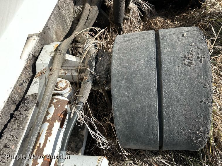 image for item NS9234 2006 Roadtec RP190 paver