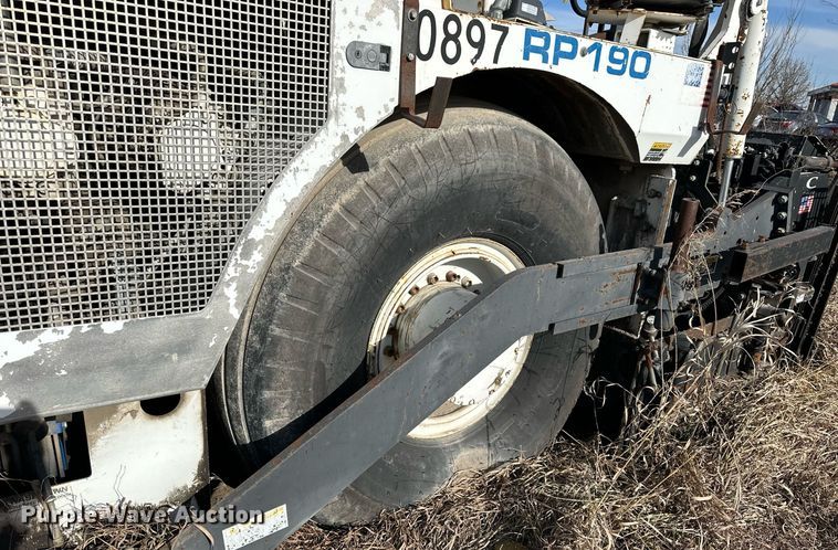 image for item NS9234 2006 Roadtec RP190 paver
