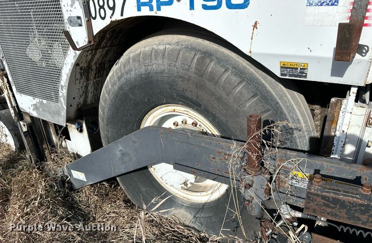 image for item NS9234 2006 Roadtec RP190 paver
