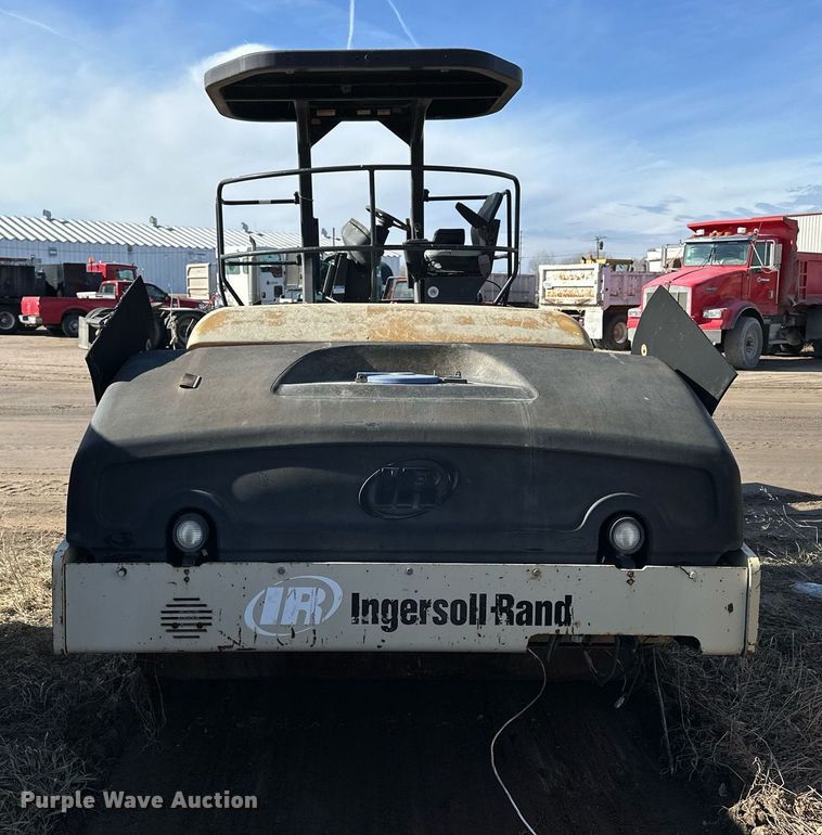 image for item NS9235 2005 Ingersoll Rand DD118HF double drum roller