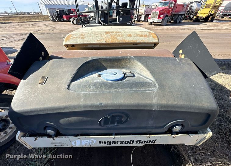 image for item NS9235 2005 Ingersoll Rand DD118HF double drum roller