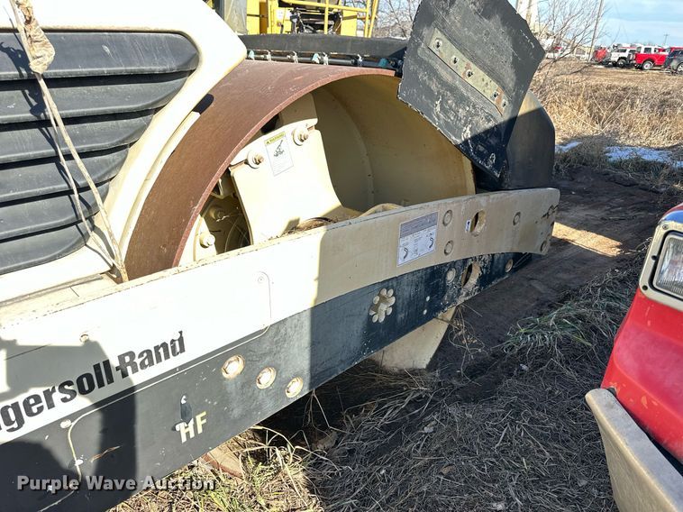 image for item NS9235 2005 Ingersoll Rand DD118HF double drum roller