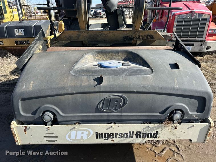 image for item NS9235 2005 Ingersoll Rand DD118HF double drum roller