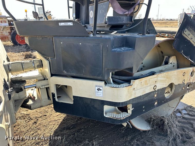 image for item NS9235 2005 Ingersoll Rand DD118HF double drum roller