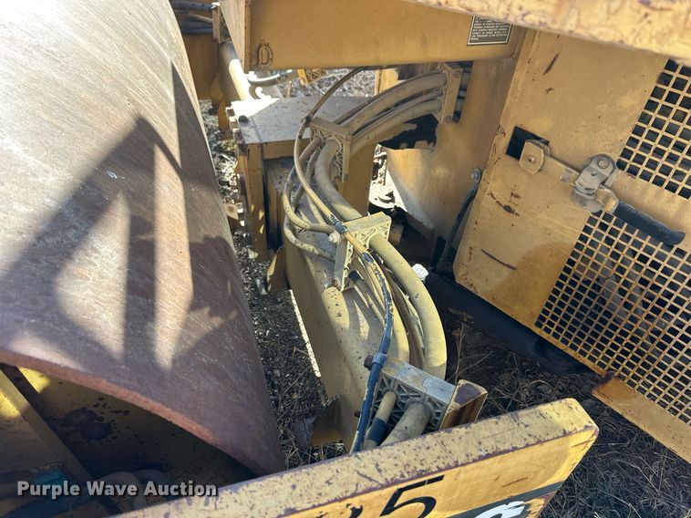 image for item NS9236 2000 Caterpillar CB-634C double drum vibratory roller