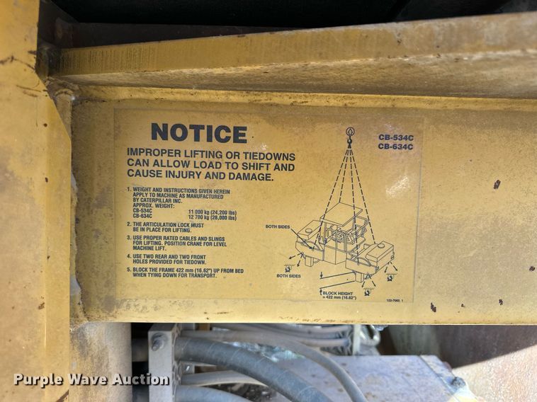 image for item NS9236 2000 Caterpillar CB-634C double drum vibratory roller