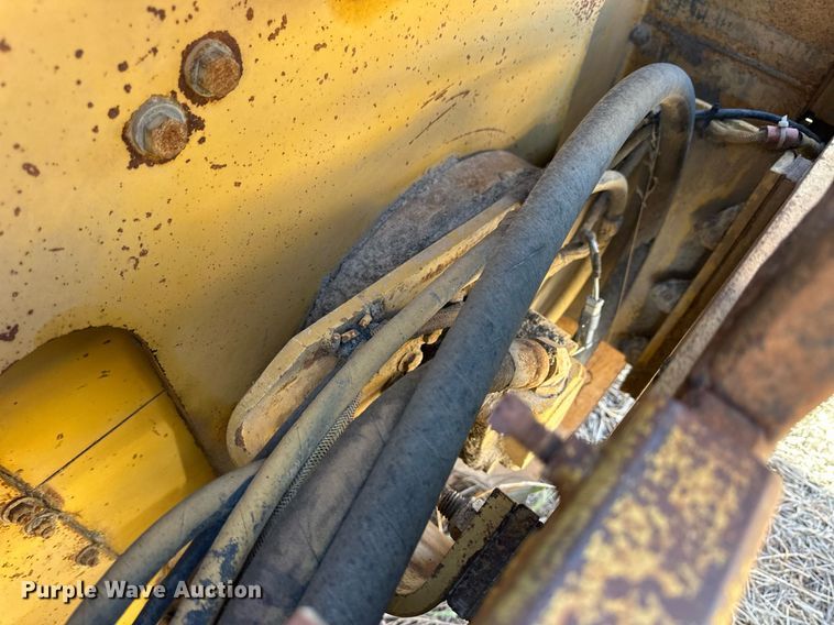 image for item NS9236 2000 Caterpillar CB-634C double drum vibratory roller