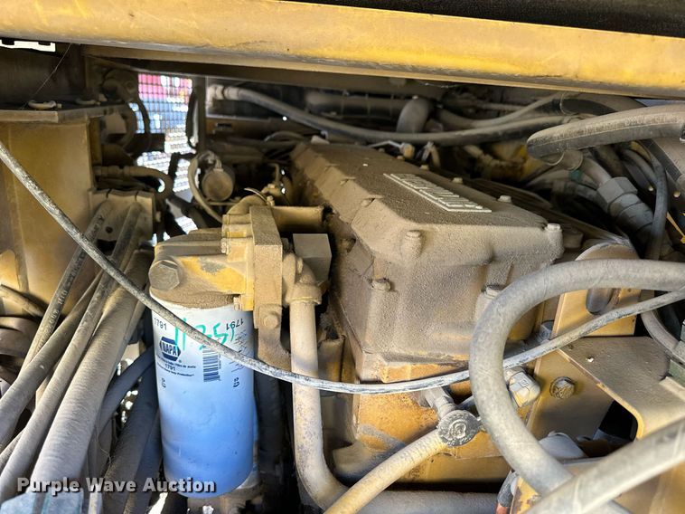 image for item NS9236 2000 Caterpillar CB-634C double drum vibratory roller