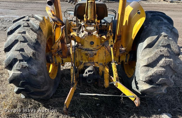 image for item NS9238 John Deere 401B tractor