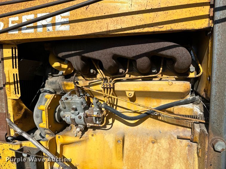 image for item NS9238 John Deere 401B tractor