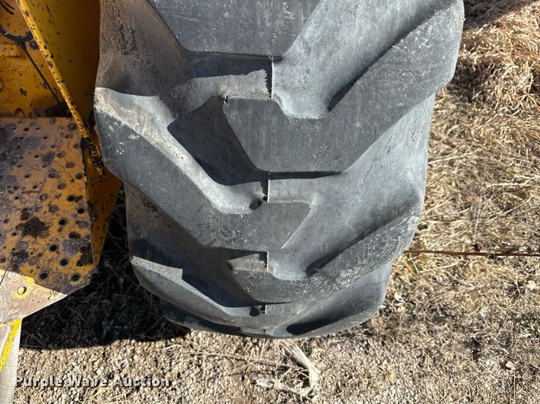 image for item NS9238 John Deere 401B tractor