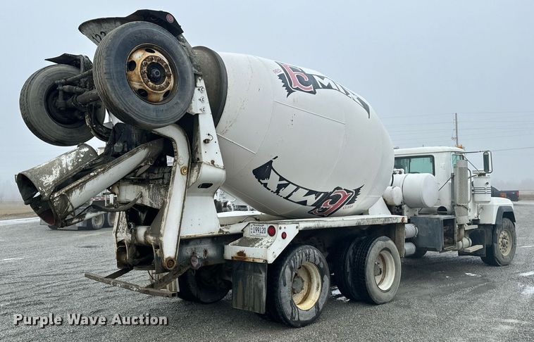 image for item OD9968 2000 Mack RD690S ready mix truck
