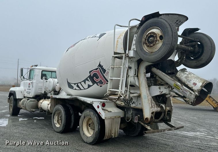 image for item OD9968 2000 Mack RD690S ready mix truck