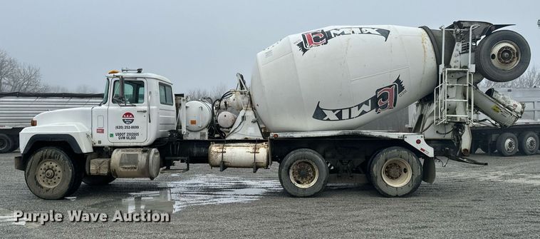 image for item OD9968 2000 Mack RD690S ready mix truck