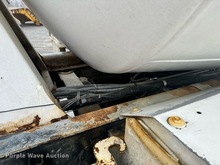 image for item OD9968 2000 Mack RD690S ready mix truck