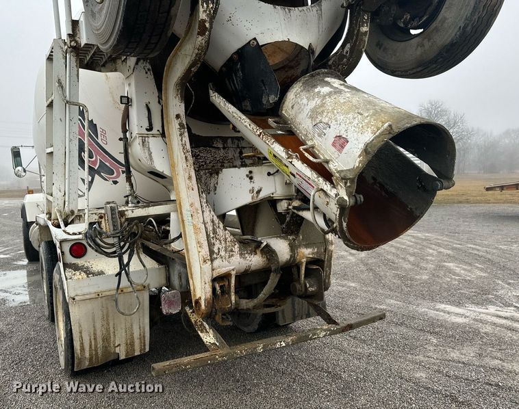 image for item OD9968 2000 Mack RD690S ready mix truck