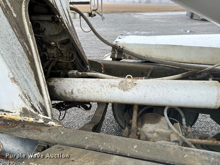 image for item OD9968 2000 Mack RD690S ready mix truck