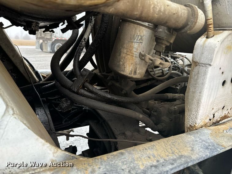 image for item OD9968 2000 Mack RD690S ready mix truck