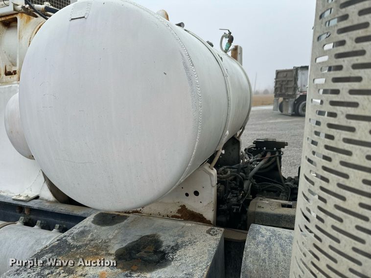 image for item OD9968 2000 Mack RD690S ready mix truck