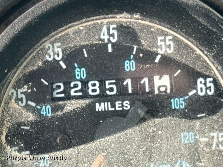 image for item OD9968 2000 Mack RD690S ready mix truck