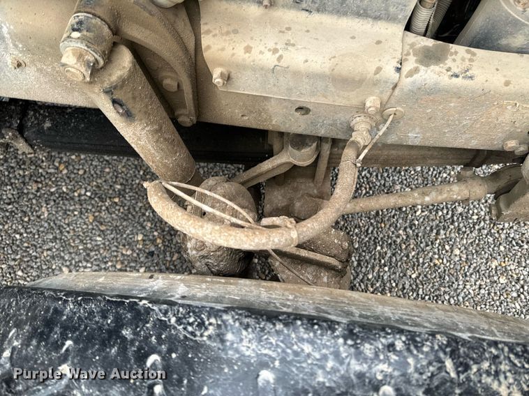 image for item OD9968 2000 Mack RD690S ready mix truck