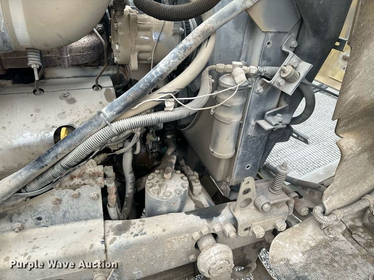 image for item OD9968 2000 Mack RD690S ready mix truck