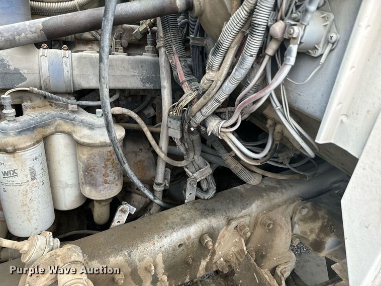 image for item OD9968 2000 Mack RD690S ready mix truck