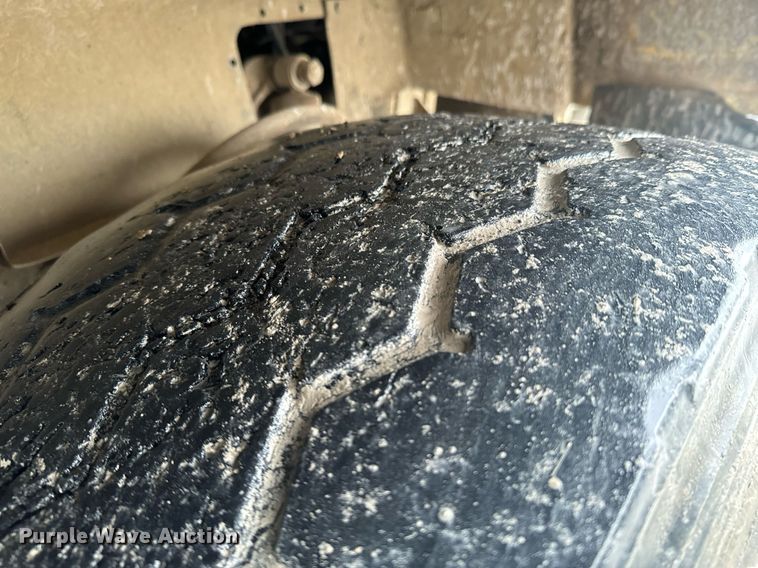 image for item OD9968 2000 Mack RD690S ready mix truck