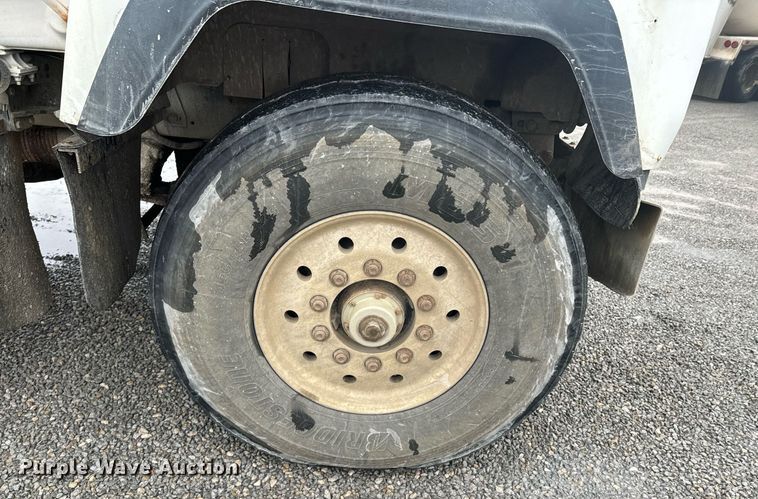 image for item OD9968 2000 Mack RD690S ready mix truck