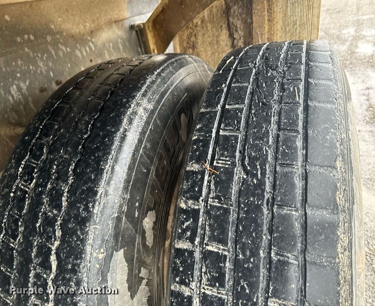 image for item OD9968 2000 Mack RD690S ready mix truck