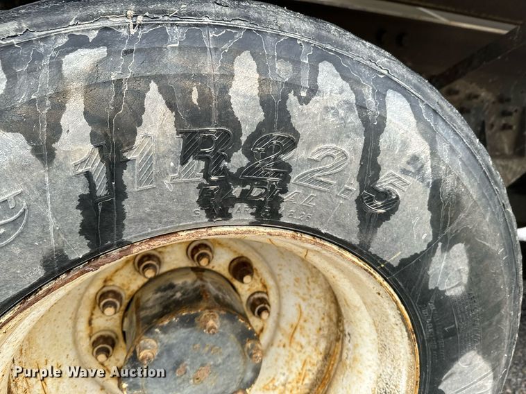 image for item OD9968 2000 Mack RD690S ready mix truck