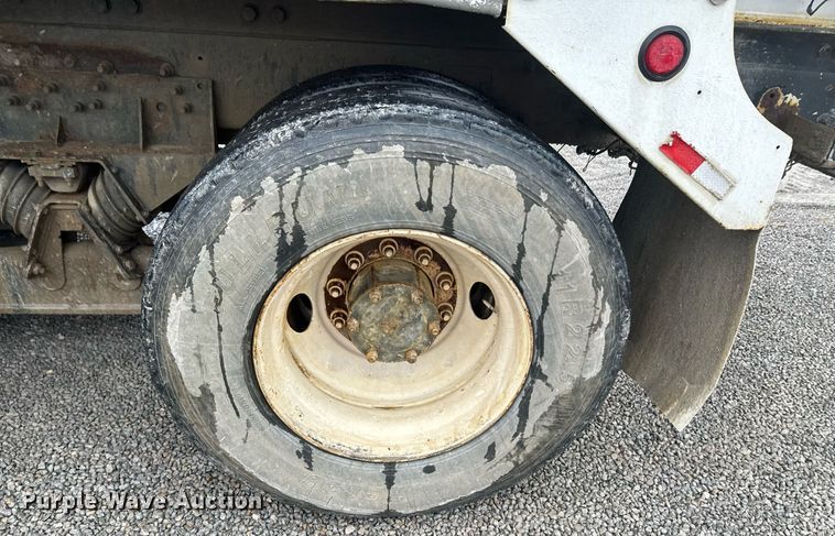 image for item OD9968 2000 Mack RD690S ready mix truck