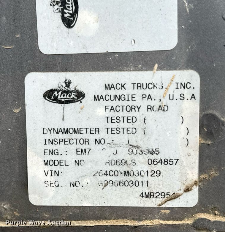 image for item OD9968 2000 Mack RD690S ready mix truck