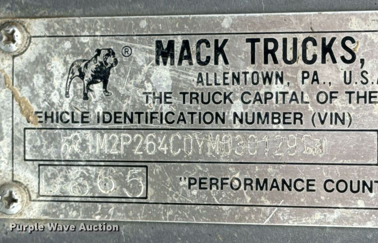 image for item OD9968 2000 Mack RD690S ready mix truck