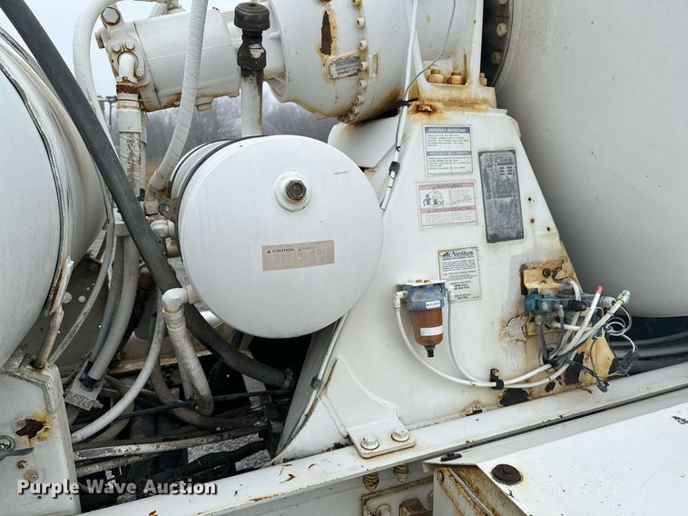 image for item OD9969 2002 Mack CV513 ready mix truck