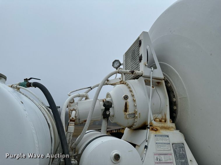 image for item OD9969 2002 Mack CV513 ready mix truck